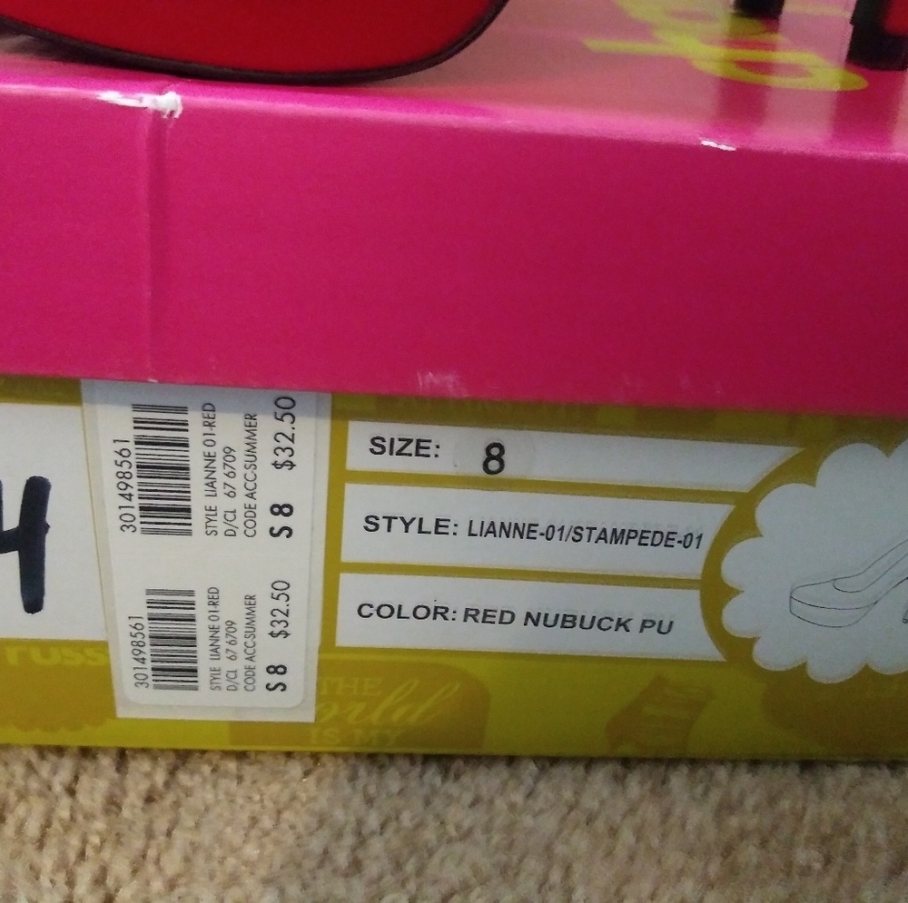Shoes - Picture 4 of 4